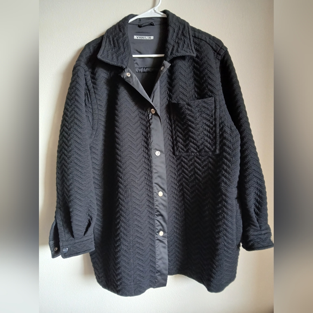 Vanilia Black quilted Coat Snaps Pockets